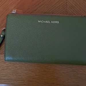 Michael Kors wristlet